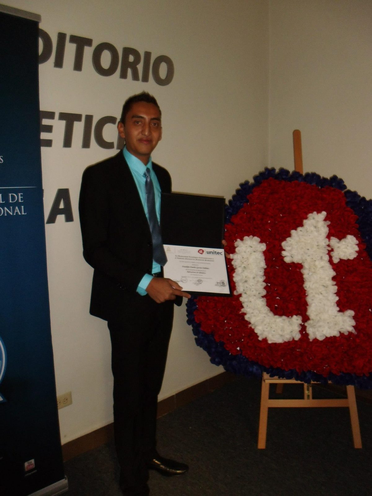 Profesional de UNITEC: Franklin Danilo Garcia Ordoñez
