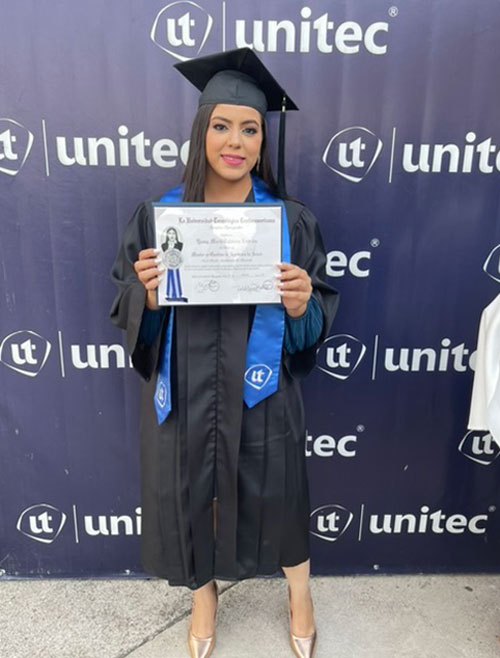 Profesional de UNITEC: Yossy Maria Talavera Estrada