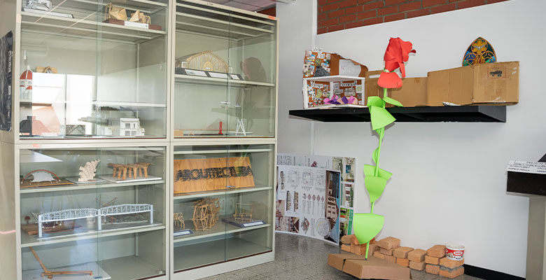 Escuela de Arte & Dise&ntilde;o