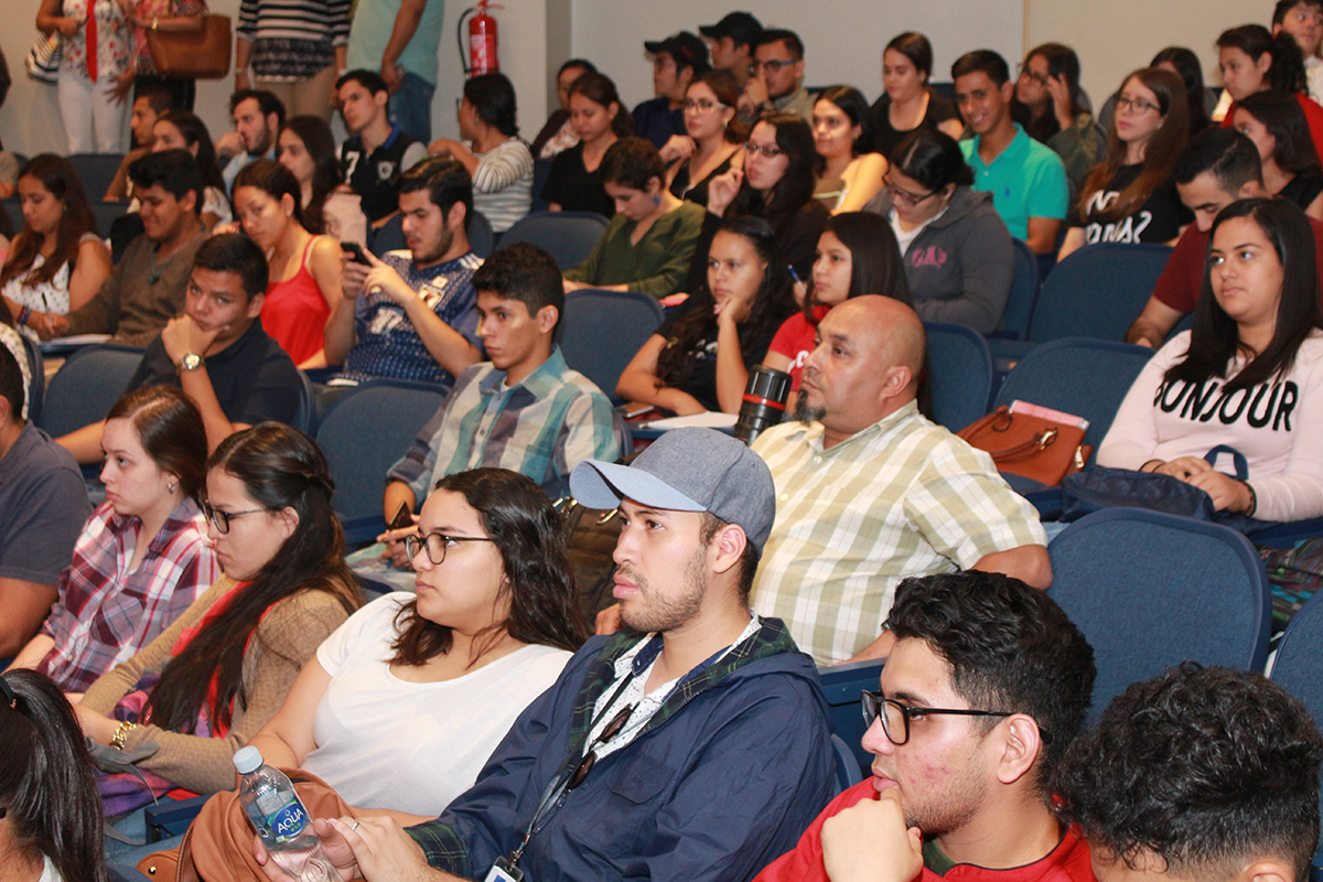 Estudiantes de Ingenier&iacute;a Industrial y de Sistemas de UNITEC TGU presentan investigaci&oacute;n en el Congreso IISE Colombia 2019