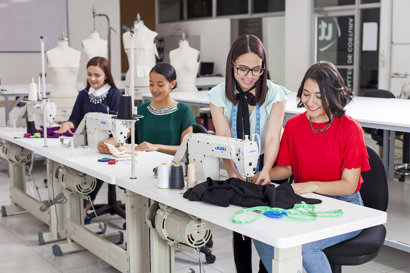 Licenciatura en Dise&ntilde;o de Moda y Direcci&oacute;n Creativa