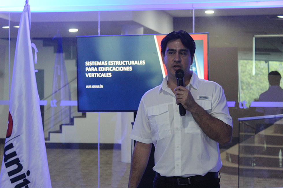 UNITEC present&oacute; el nuevo plan de estudios de Ingenier&iacute;a Civil
