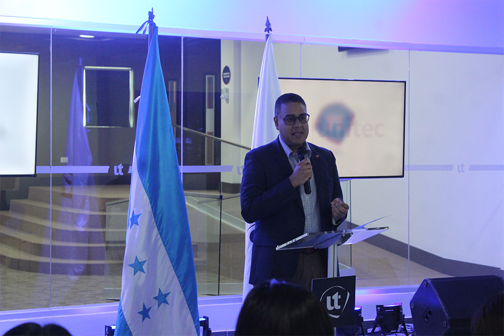 UNITEC present&oacute; el nuevo plan de estudios de Ingenier&iacute;a Civil