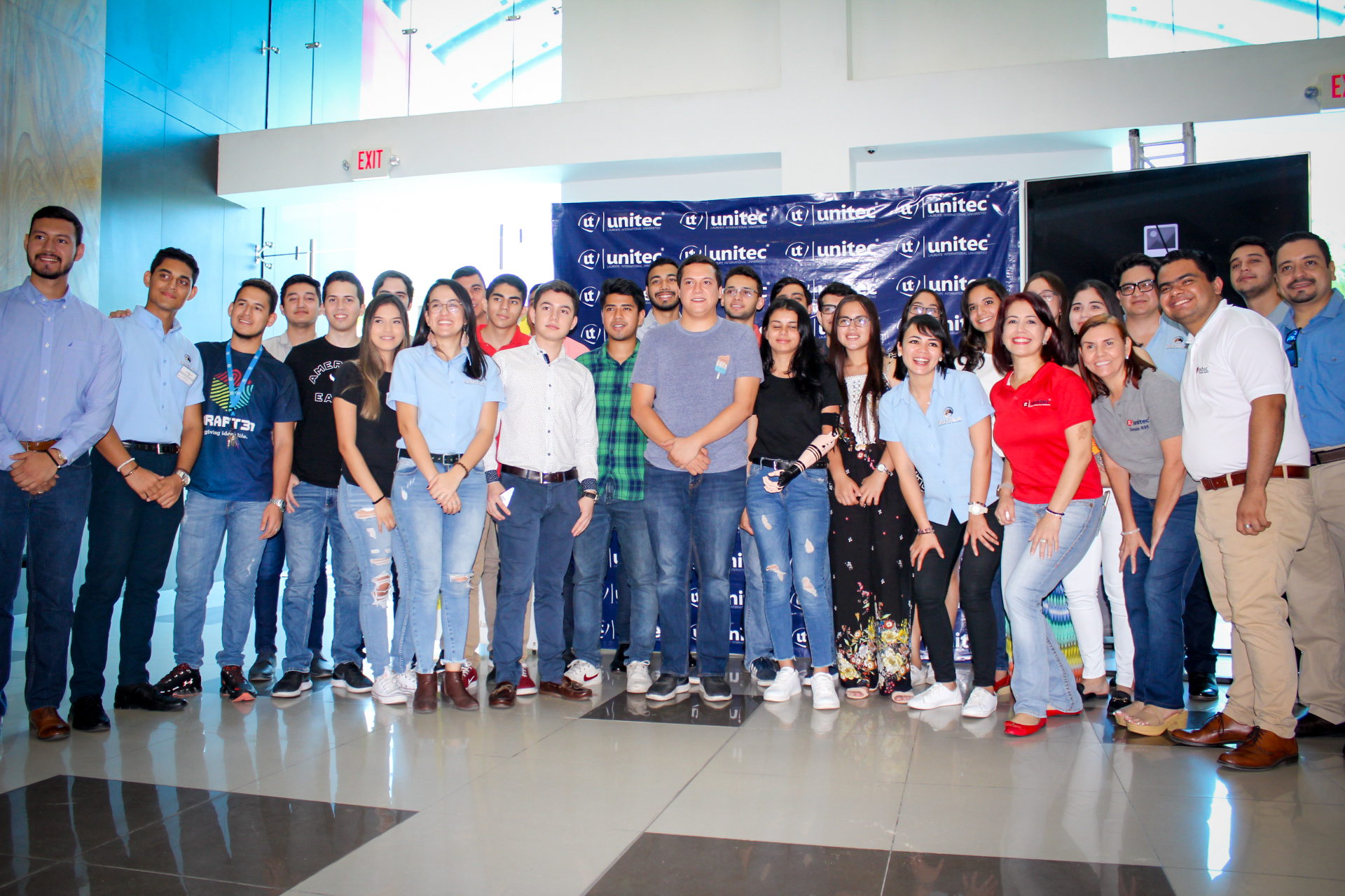 El HUB de Emprendimiento de UNITEC y Guala crean laboratorio para el desarrollo de pr&oacute;tesis mediante impresi&oacute;n 3D