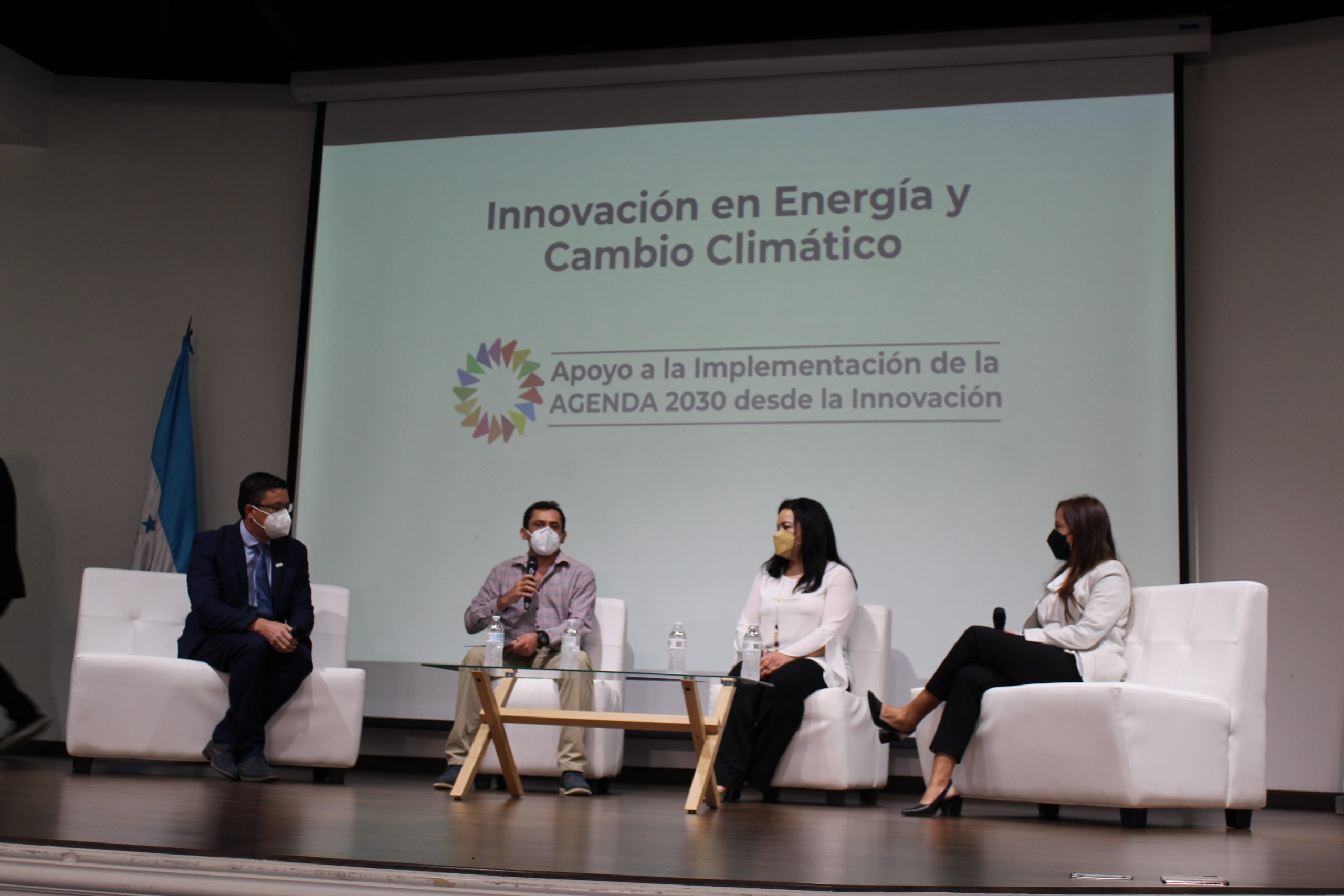 UNITEC y GIZ contin&uacute;an impulsando el Proyecto &laquo;Apoyo a la Implementaci&oacute;n de la Agenda 2030 desde la Innovaci&oacute;n&raquo;