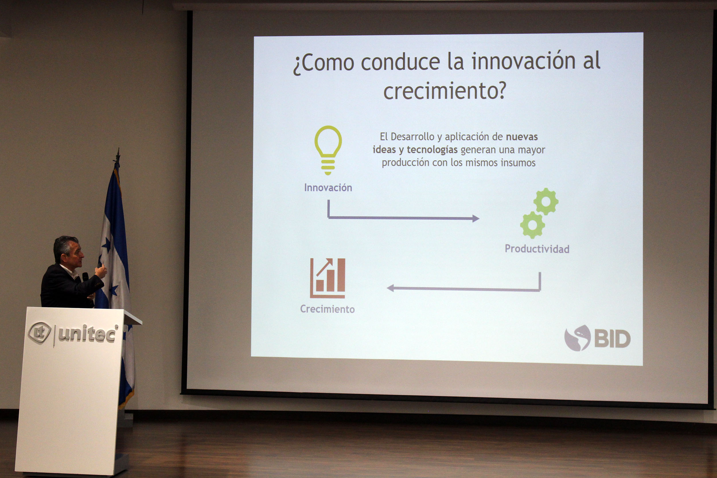 Tecnolog&iacute;as para el desarrollo fue el tema con el que se inaugur&oacute; el a&ntilde;o acad&eacute;mico 2020