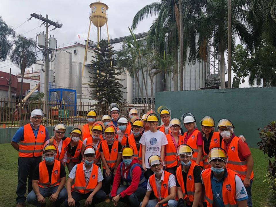Estudiantes de Ingenier&iacute;a Industrial realizan gira a empresas en San Pedro Sula