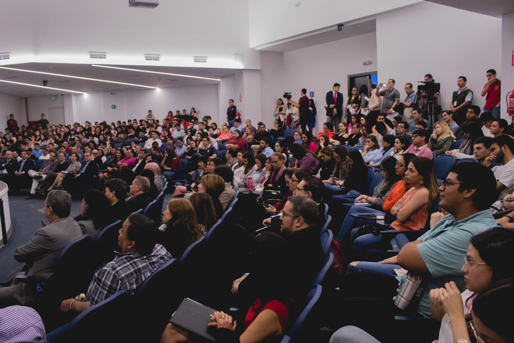 UNITEC le da la bienvenida al a&ntilde;o acad&eacute;mico con la conferencia del Presidente Ejecutivo del BCIE