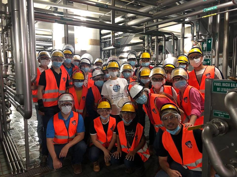 Estudiantes de Ingenier&iacute;a Industrial realizan gira a empresas en San Pedro Sula