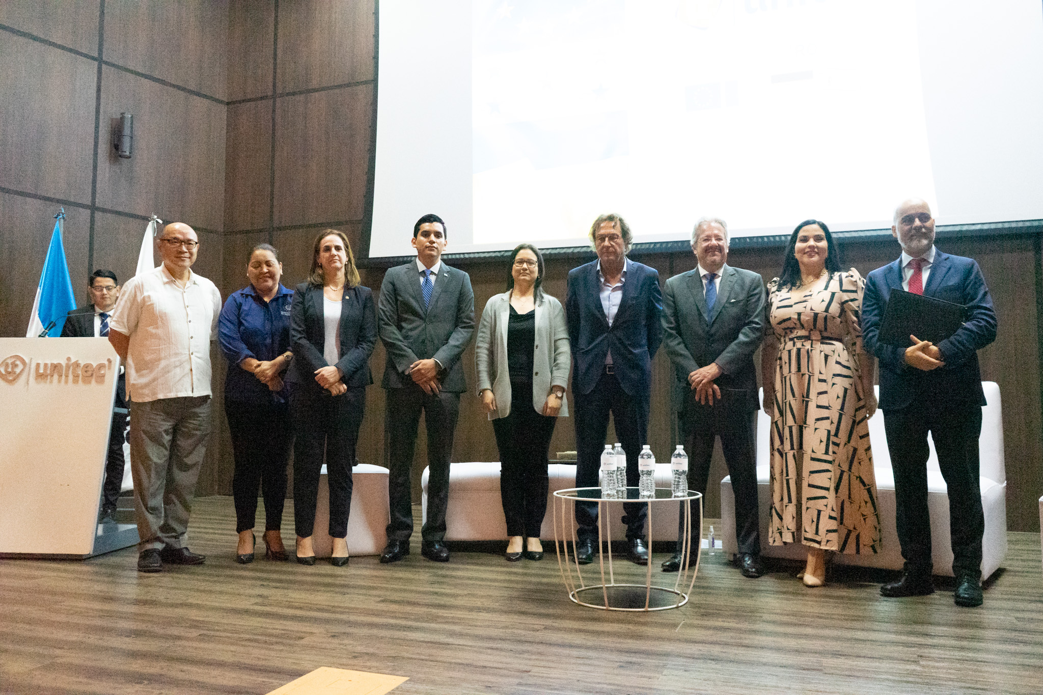 UNITEC REALIZA CONVERSATORIO EN EL MARCO DE LA REFORMA DE LA LICENCIATURA EN RELACIONES INTERNACIONALES