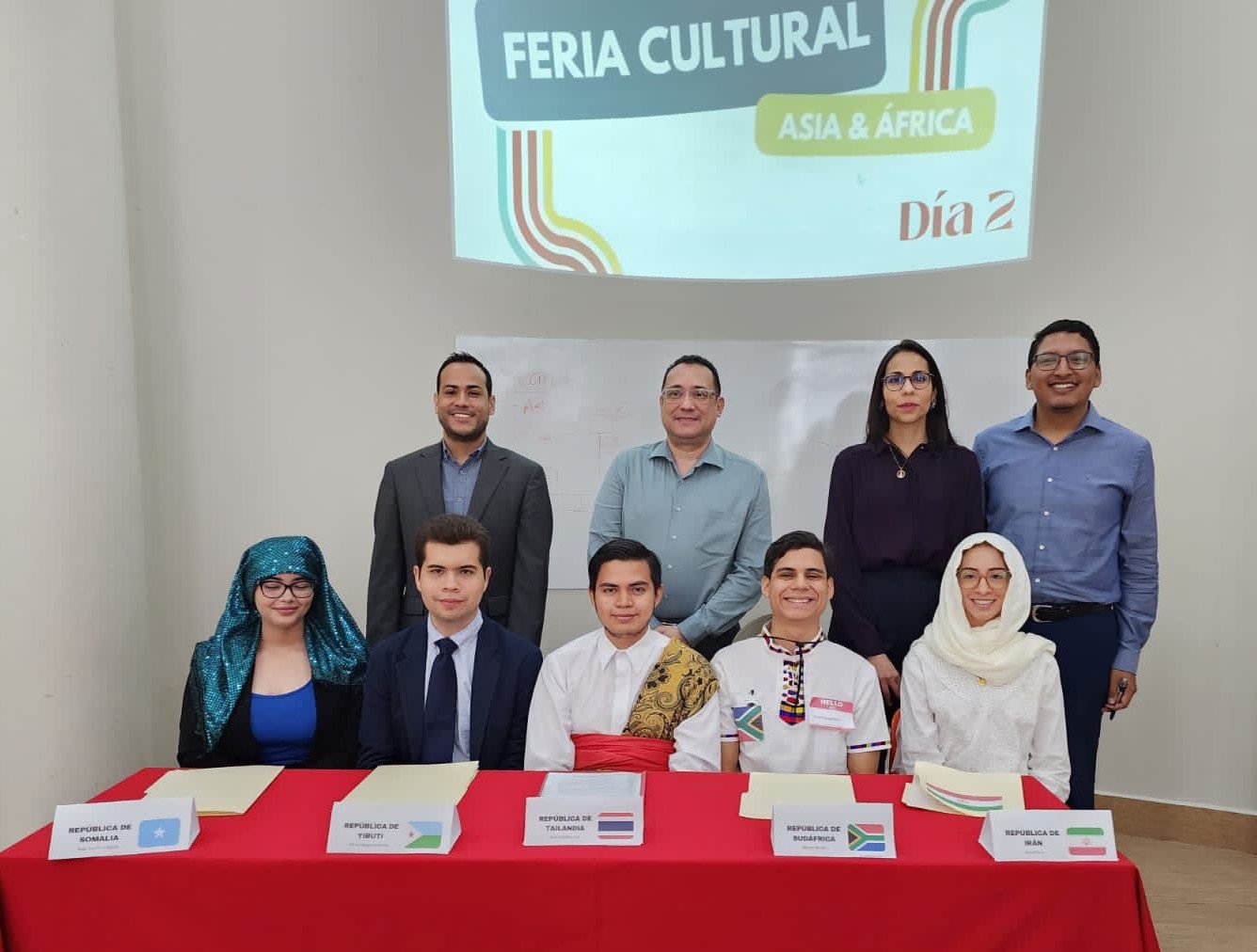 Feria Cultural de Asia y &Aacute;frica de estudiantes de la carrera de Relaciones Internacionales