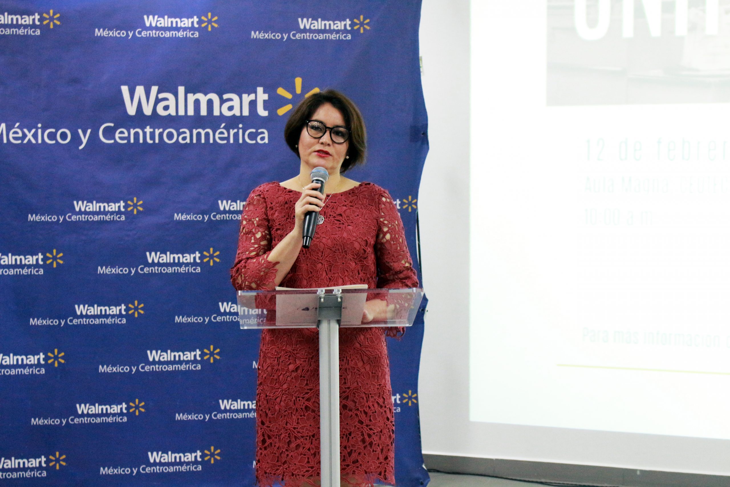UNITEC y Walmart suscriben convenio de formaci&oacute;n y vinculaci&oacute;n acad&eacute;mica