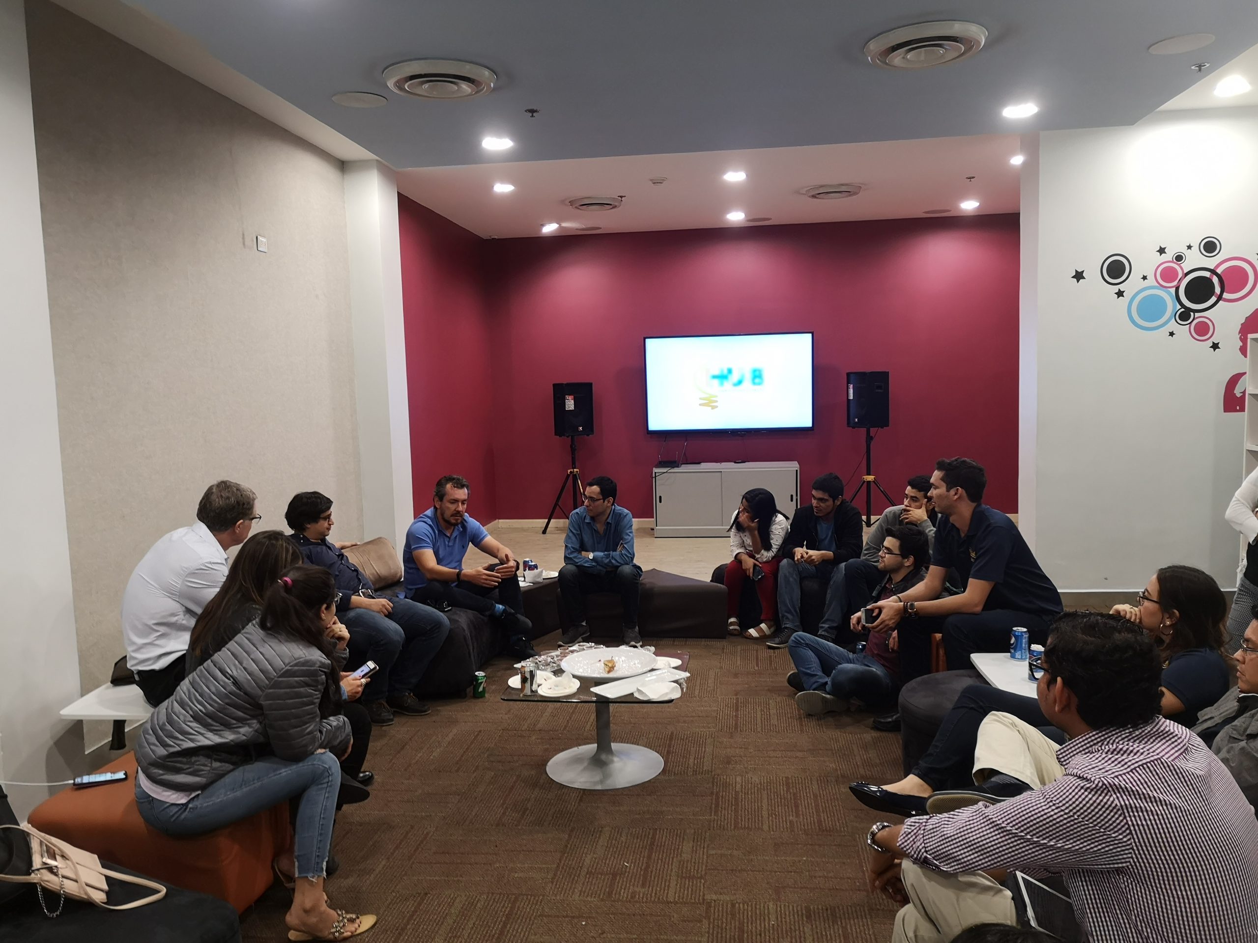 El HUB de Emprendimiento de UNITEC organiza meetup en TGU y SPS con experto en innovaci&oacute;n y emprendimiento de Uruguay