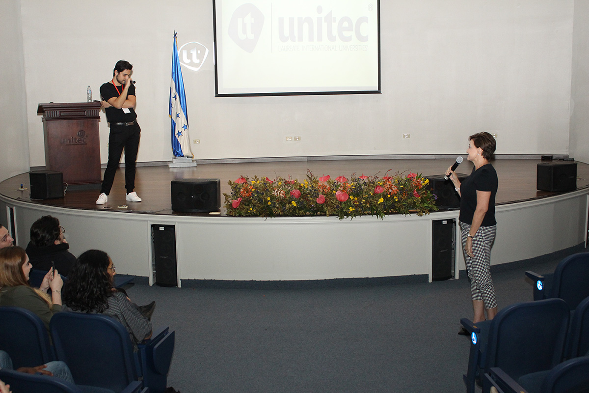 Estudiantes de Comunicaci&oacute;n Audiovisual y Publicitaria llevan a cabo la primera edici&oacute;n de ENFOCUS 2018