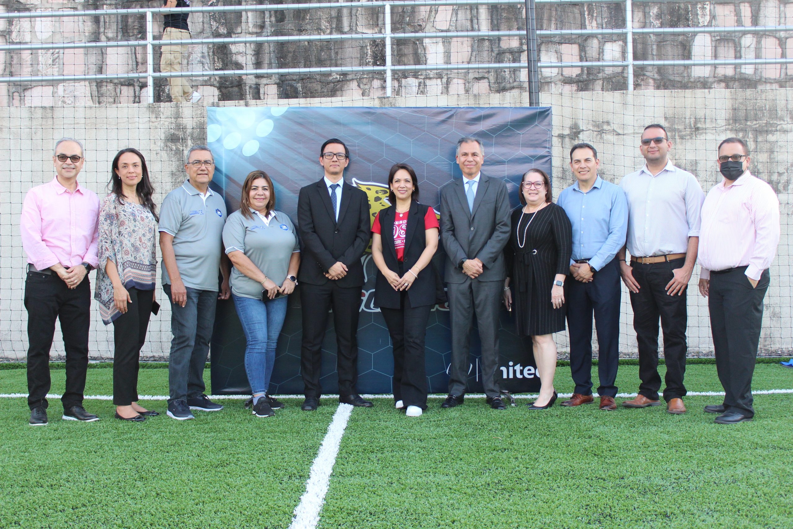 UNITEC CELEBRA LA REINAUGURACI&Oacute;N DE SU CANCHA DE F&Uacute;TBOL 7 EN TEGUCIGALPA