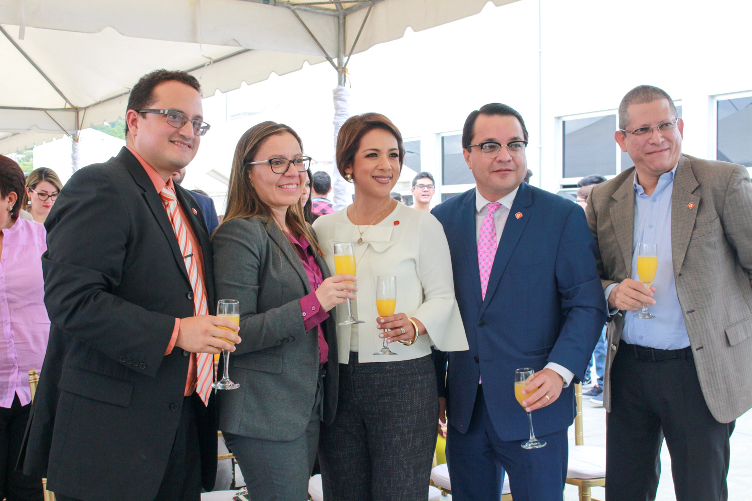 UNITEC coloca la primera piedra de su nuevo y moderno edificio de ingenier&iacute;a en Tegucigalpa