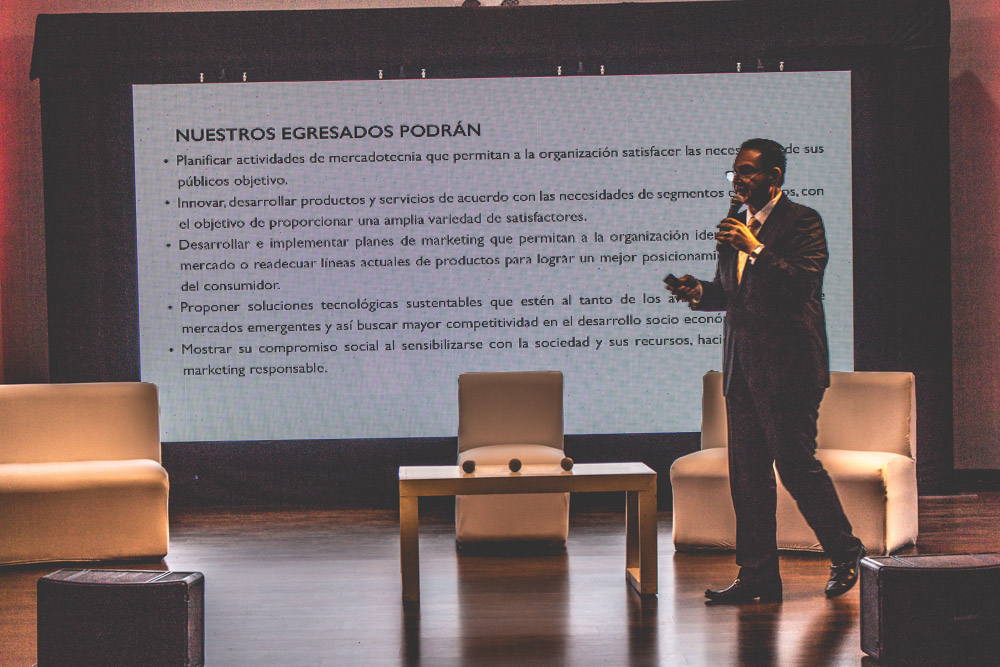 Unitec relanza la Licenciatura en Mercadotecnia y Negocios Internacionales