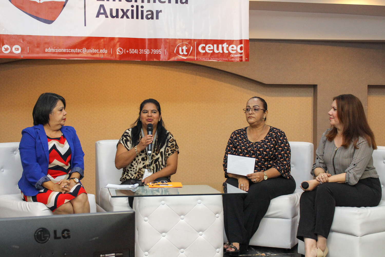 CEUTEC y USAID llevan a cabo foro de empleabilidad para los futuros profesionales de la enfermer&iacute;a de TGU