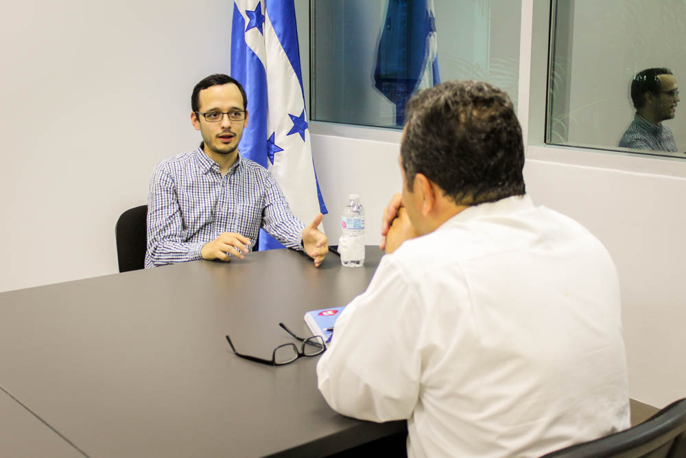 David Nataren graduado de UNITEC se recibe como M&aacute;ster en Administraci&oacute;n P&uacute;blica por la Universidad de Harvard
