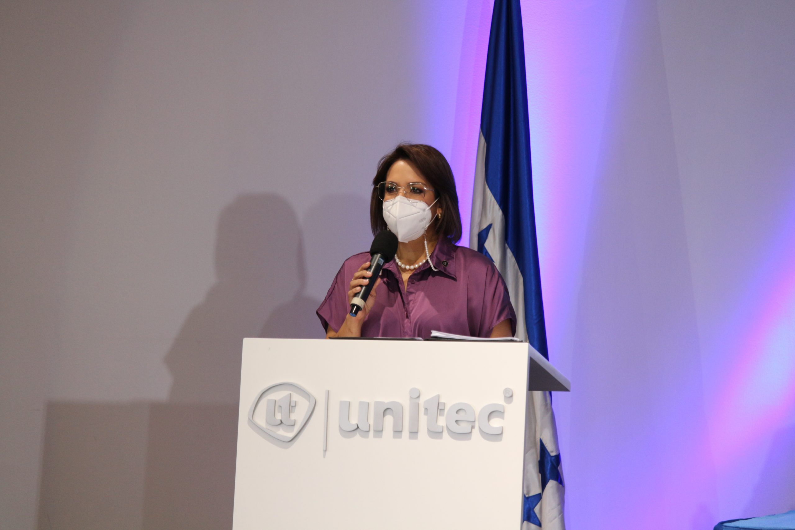 El Programa de Becas Fundaci&oacute;n Nasser-UNITEC entrega las primeras 100 becas