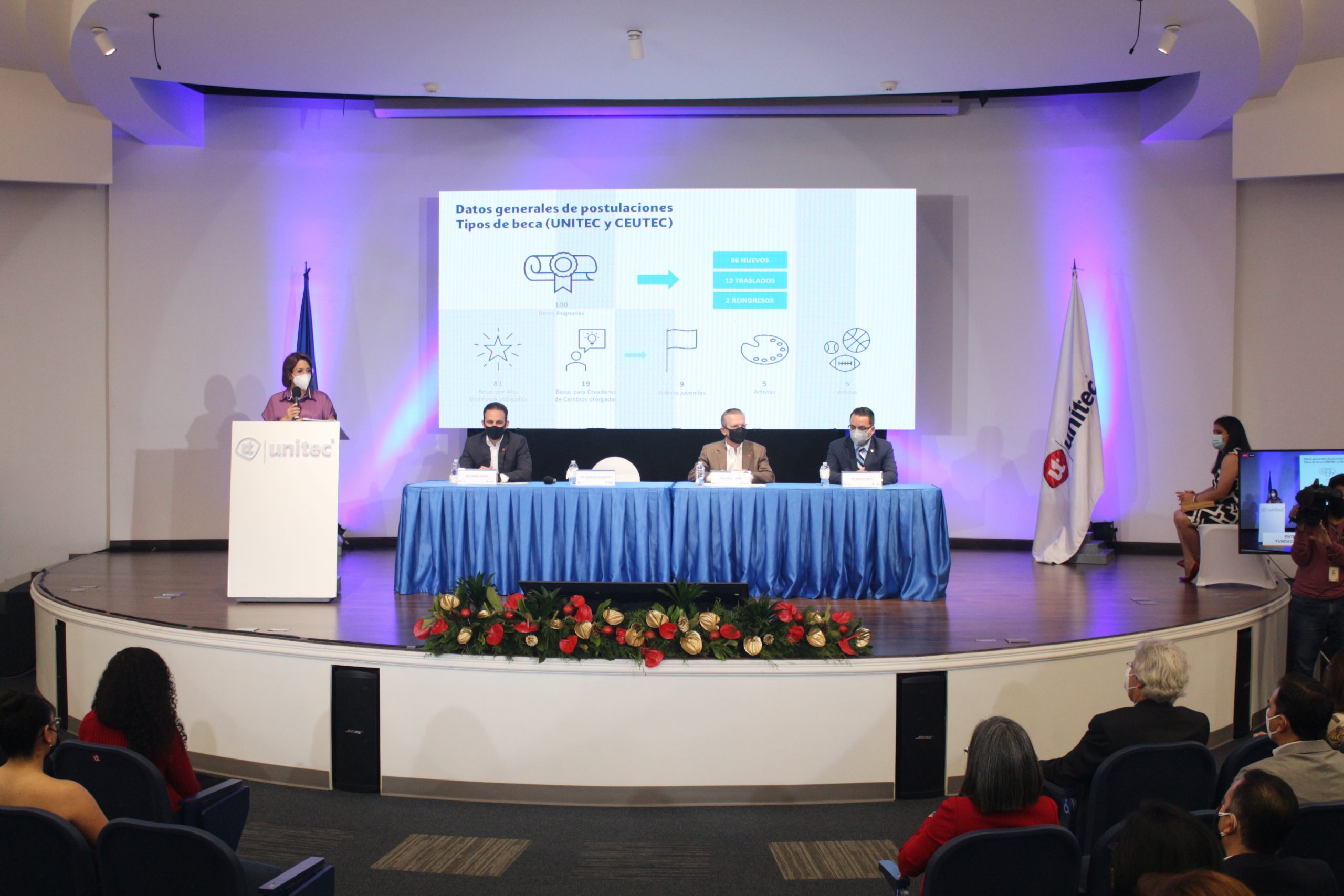 El Programa de Becas Fundaci&oacute;n Nasser-UNITEC entrega las primeras 100 becas