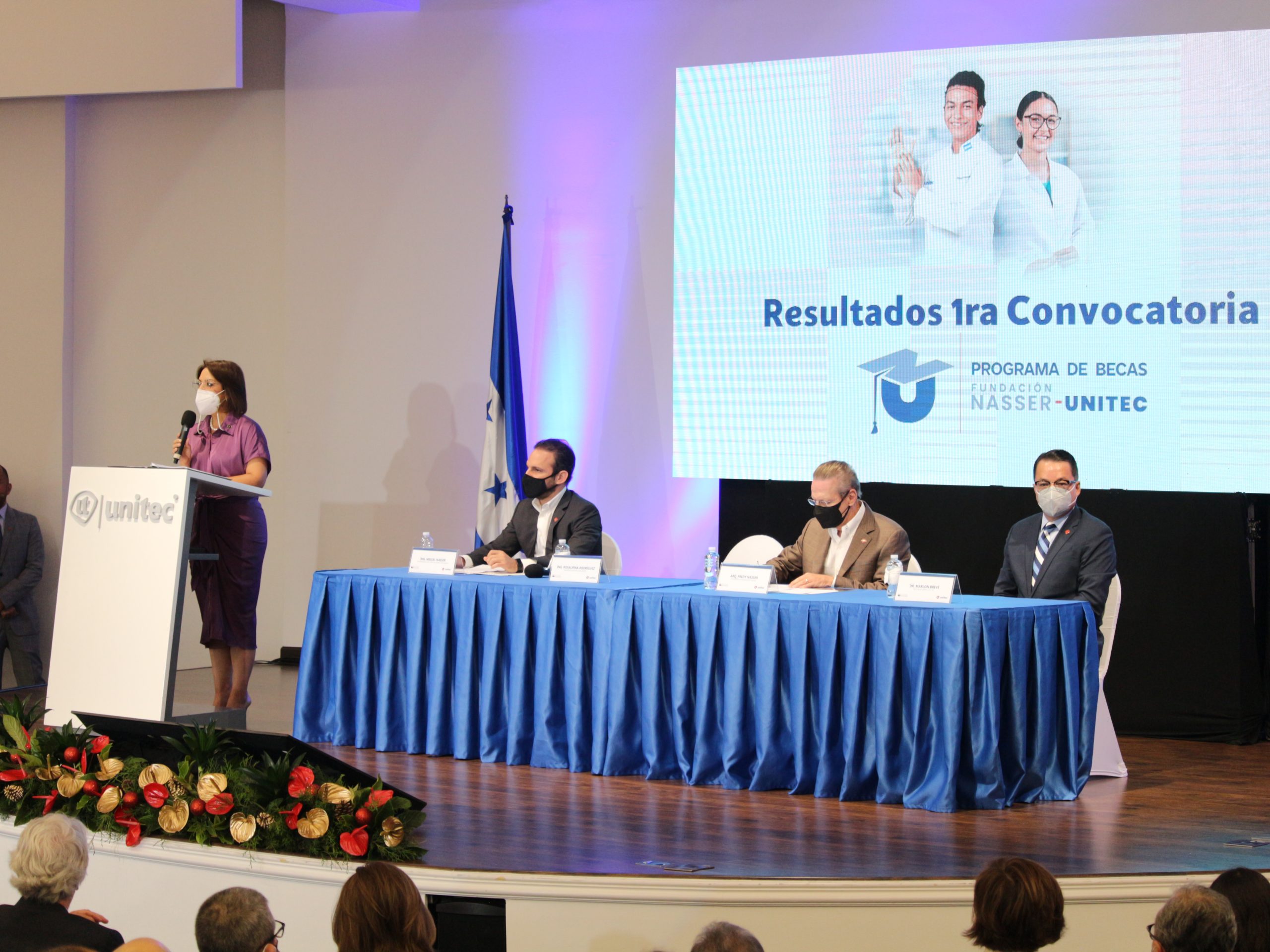 El Programa de Becas Fundaci&oacute;n Nasser-UNITEC entrega las primeras 100 becas