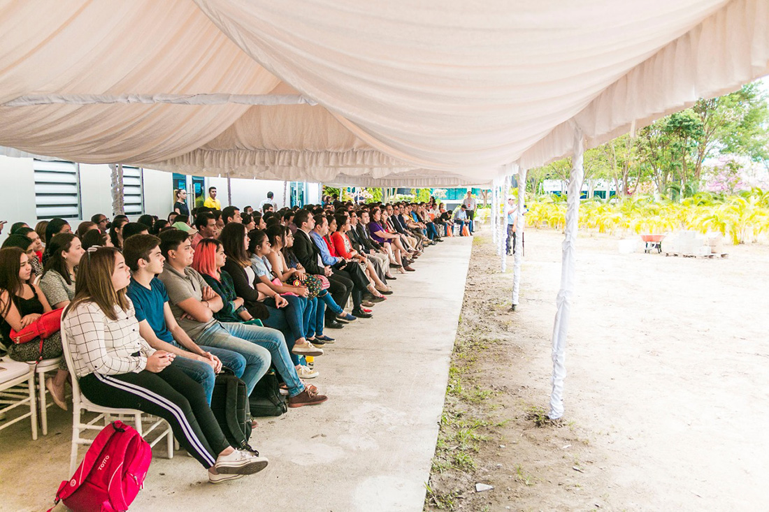UNITEC coloca la primera piedra del Centro Avanzado de Medios de su campus en San Pedro Sula