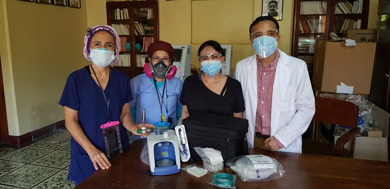 AIRVO2 es donado por UNITEC al INCP para salvar a pacientes con compromiso respiratorio