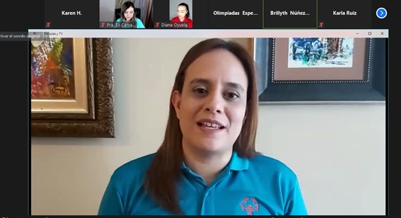 Voluntarios de UNITEC-CEUTEC realizan capacitaciones en Escuela para Padres de centros de educaci&oacute;n p&uacute;blica