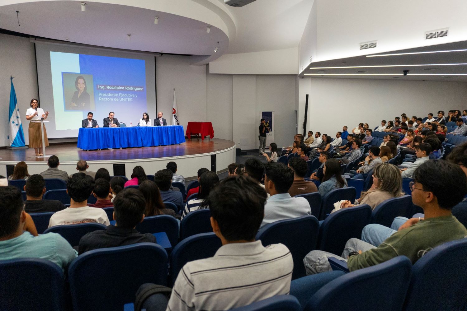 Ingenier&iacute;as en Biom&eacute;dica y Mecatr&oacute;nica reciben acreditaci&oacute;n internacional de ACAAI