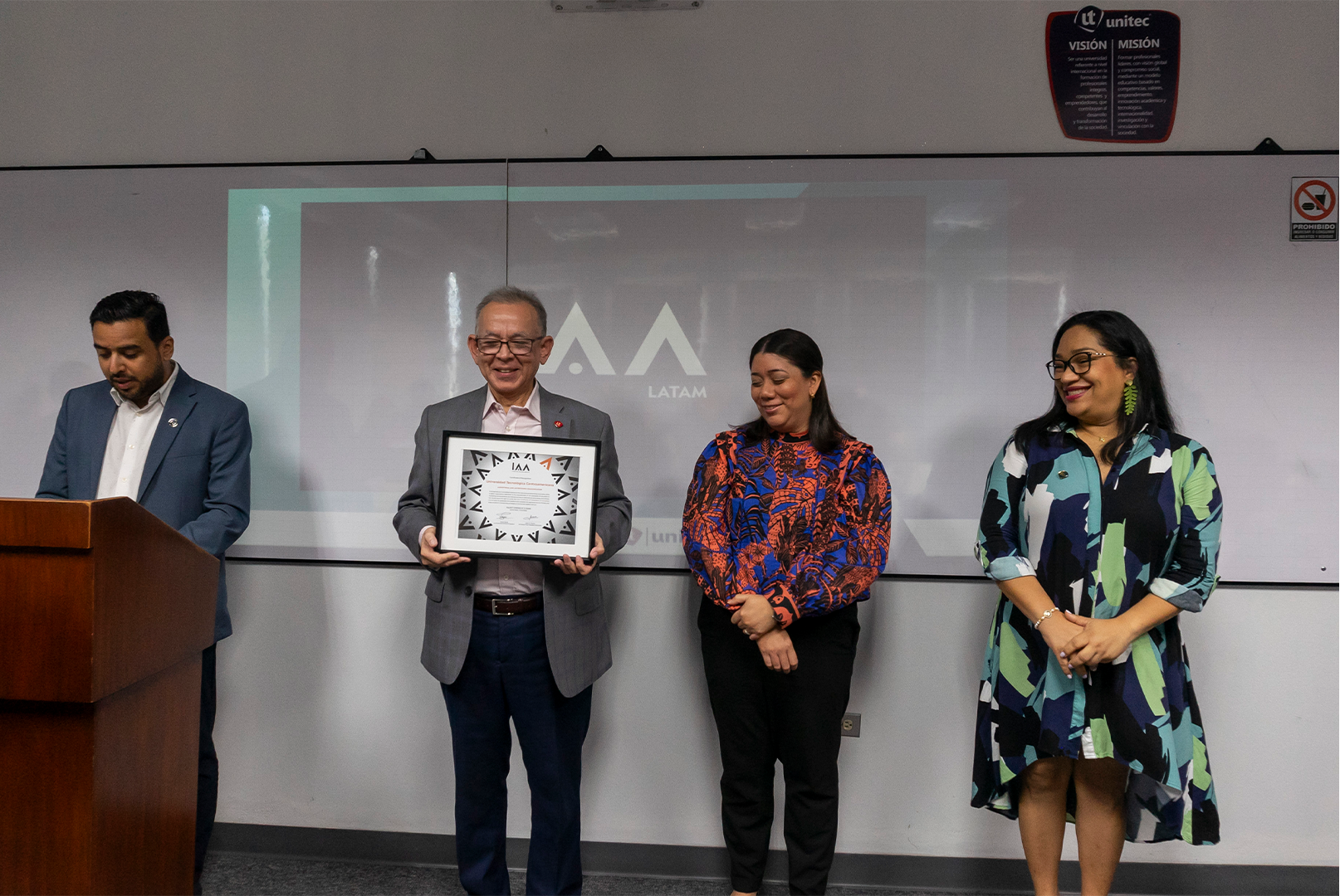 LICENCIATURA EN COMUNICACI&Oacute;N AUDIOVISUAL Y PUBLICITARIA DE UNITEC RECIBE ACREDITACI&Oacute;N DE LA IAA