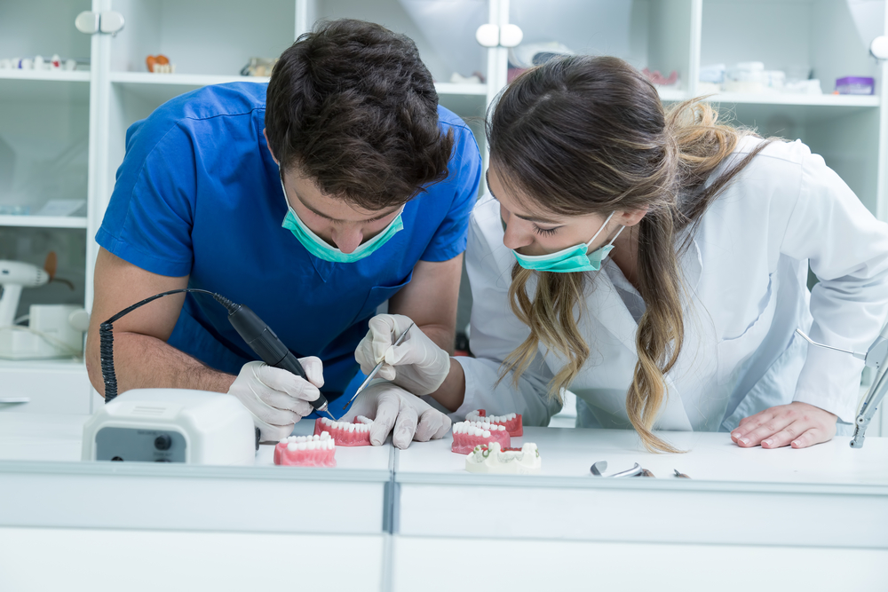 Consejos para ser un buen estudiante de odontolog&iacute;a en Unitec