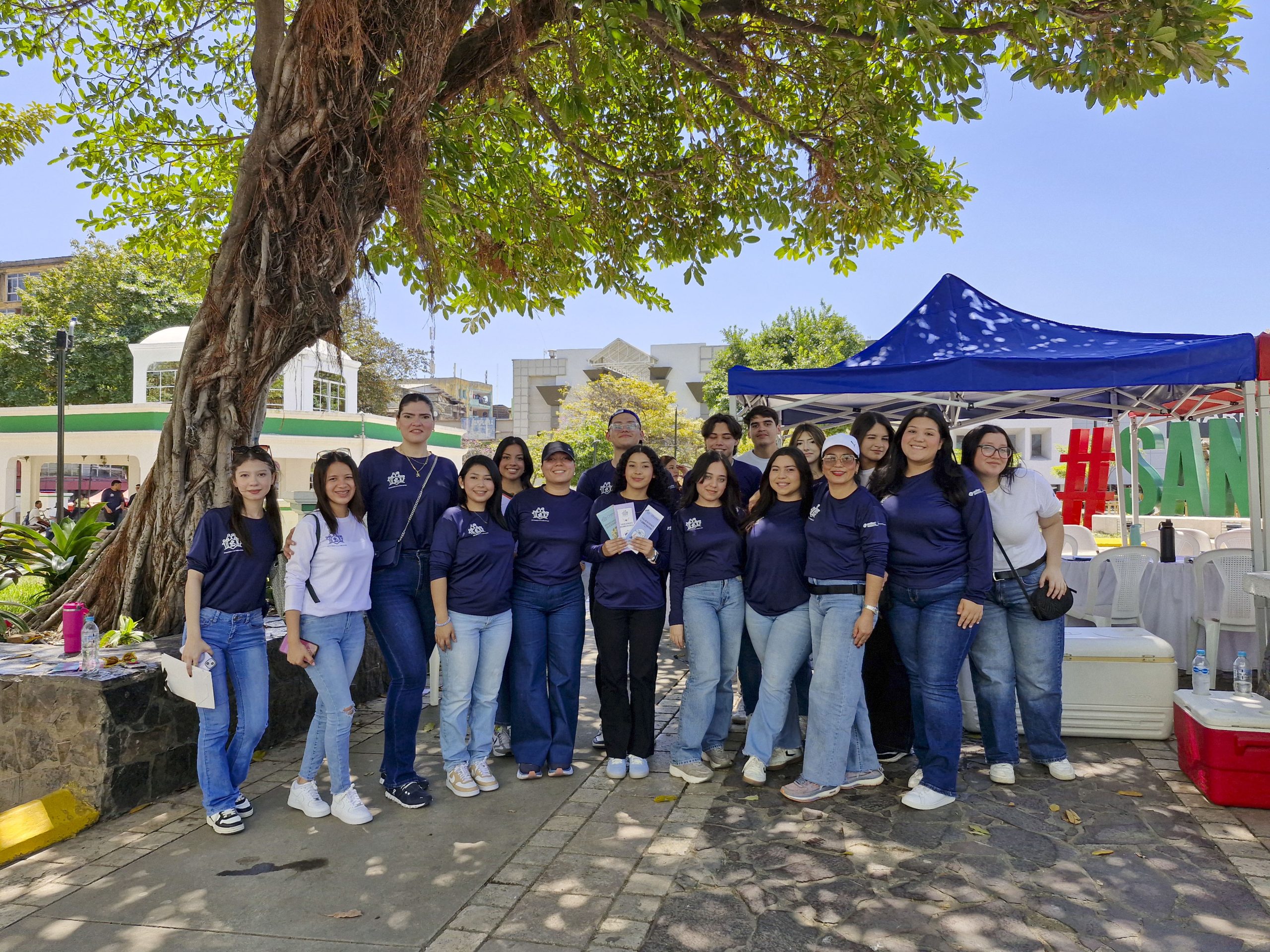 Estudiantes y docentes de UNITEC brindan asesor&iacute;a legal gratuita a la comunidad