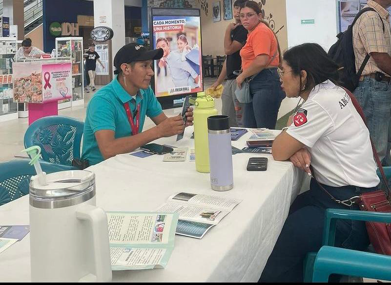 Estudiantes y docentes de UNITEC brindan asesor&iacute;a legal gratuita a la comunidad