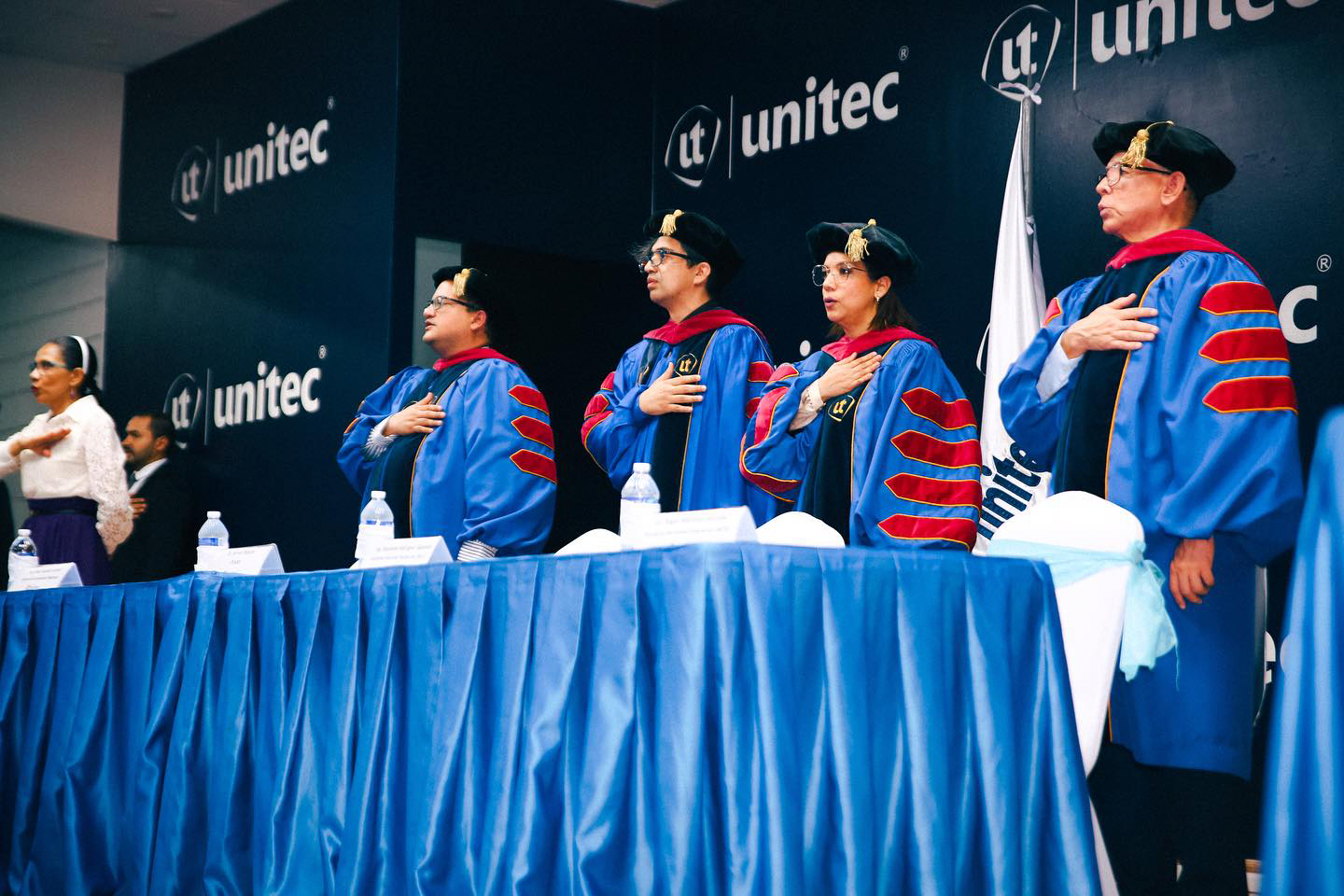 UNITEC y CEUTEC celebran el triunfo acad&eacute;mico de 863 nuevos profesionales hondure&ntilde;os