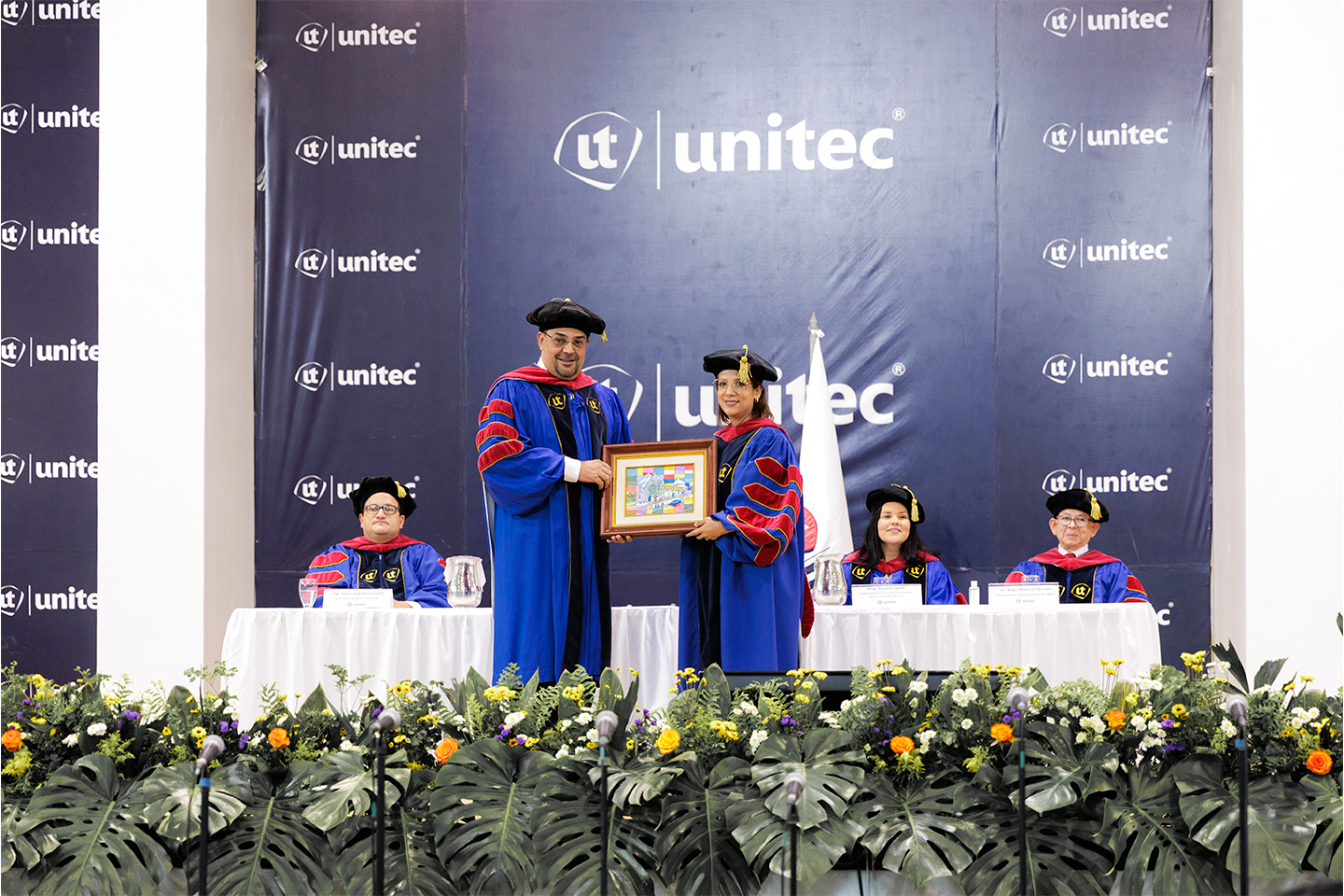 UNITEC y CEUTEC celebran el triunfo acad&eacute;mico de 863 nuevos profesionales hondure&ntilde;os