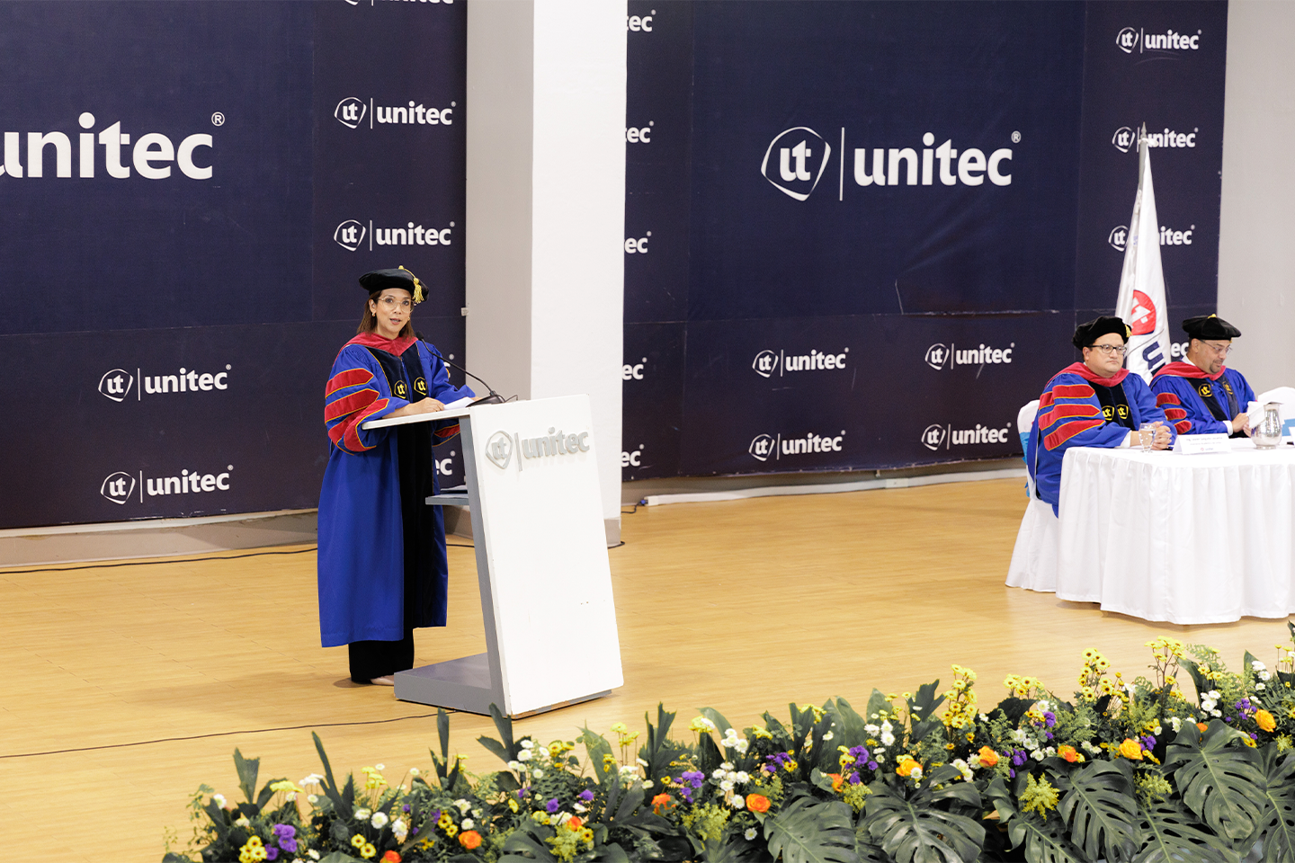 UNITEC y CEUTEC celebran el triunfo acad&eacute;mico de 863 nuevos profesionales hondure&ntilde;os