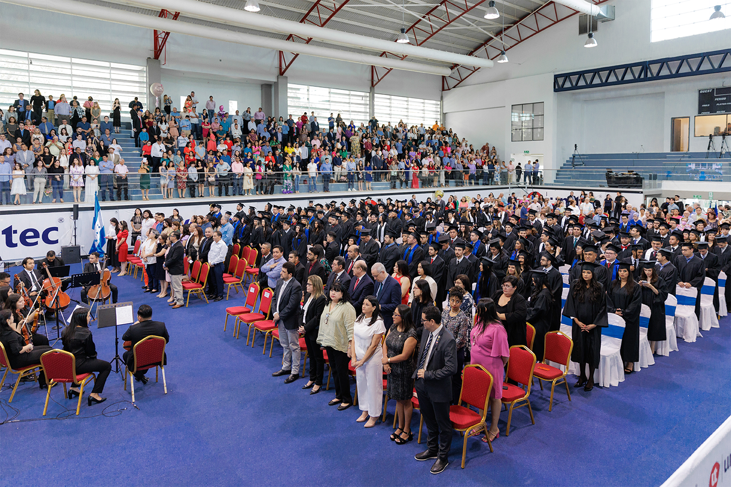 UNITEC y CEUTEC celebran el triunfo acad&eacute;mico de 863 nuevos profesionales hondure&ntilde;os