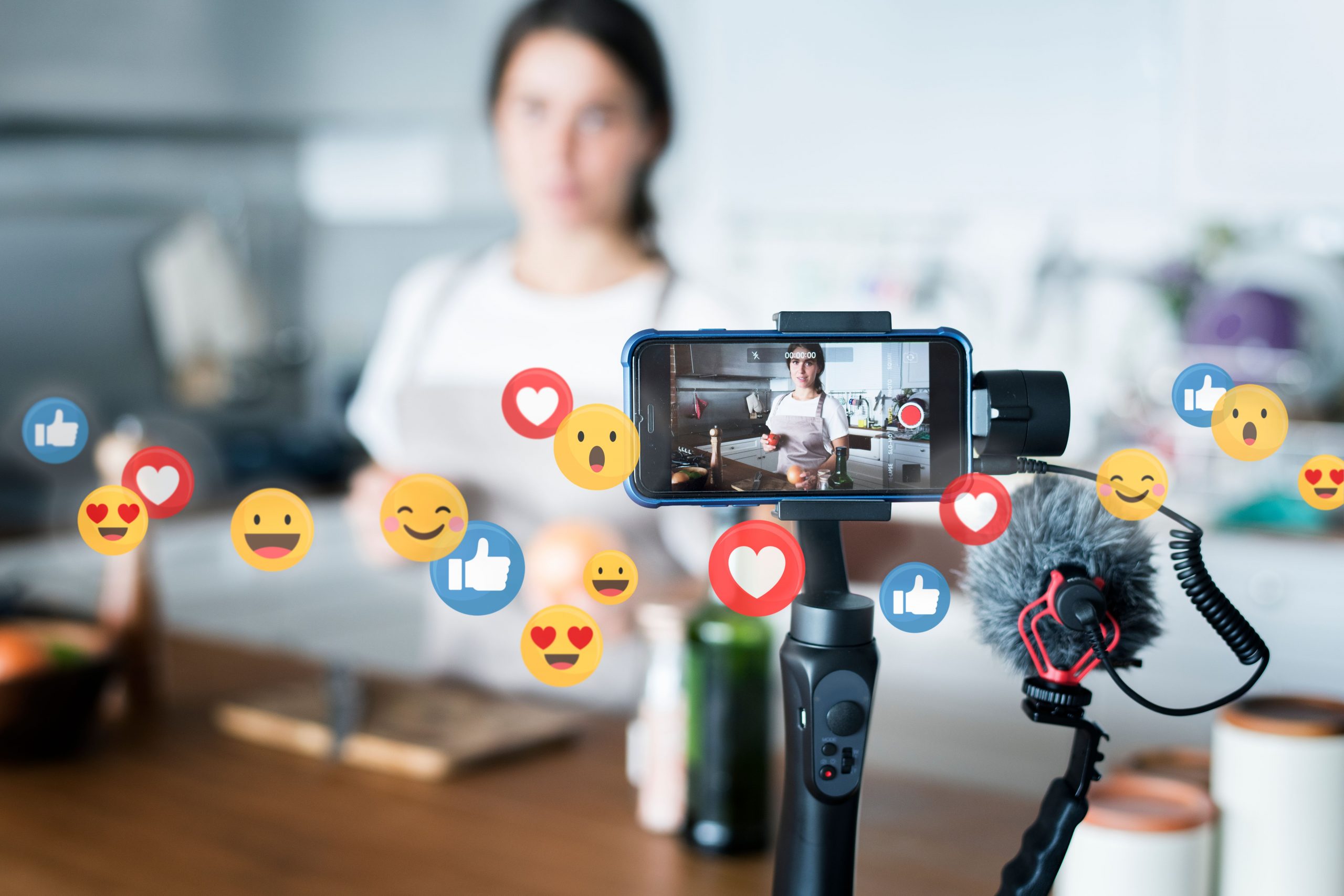 EL ROL DE LOS INFLUENCERS EN LA PROMOCI&Oacute;N DE MARCAS COMERCIALES EN HONDURAS