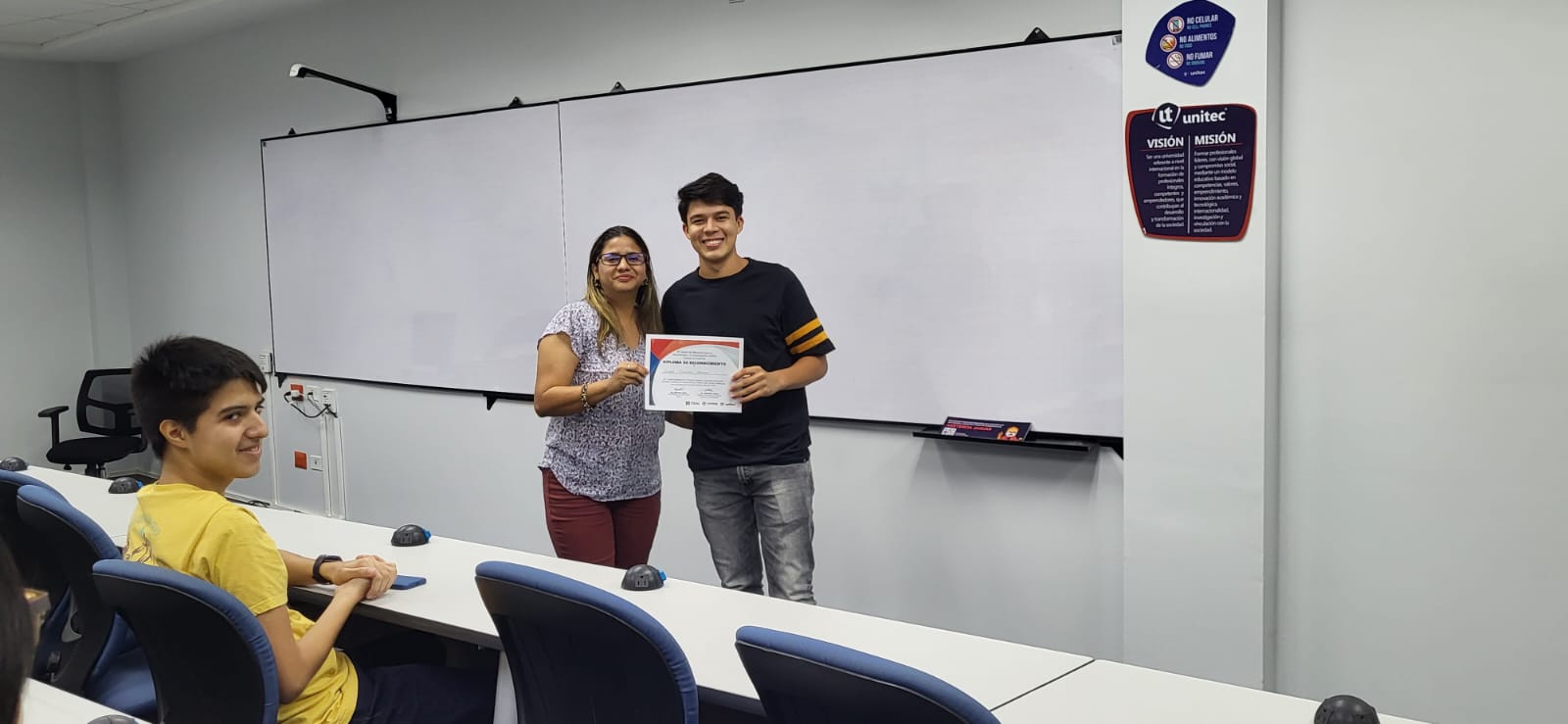 Octubre Literario: celebrando el talento literario en UNITEC