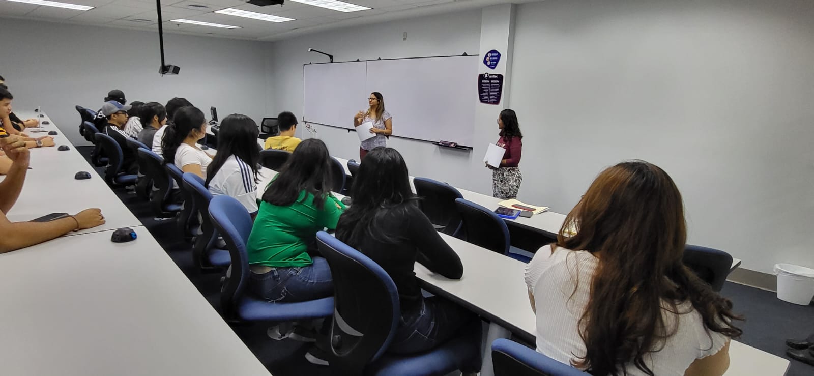 Octubre Literario: celebrando el talento literario en UNITEC