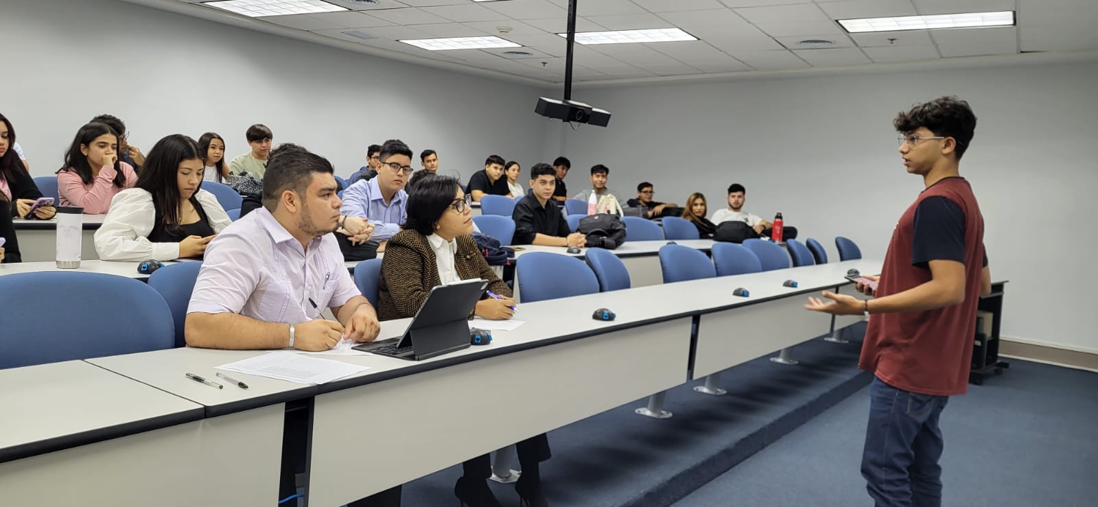 Octubre Literario: celebrando el talento literario en UNITEC