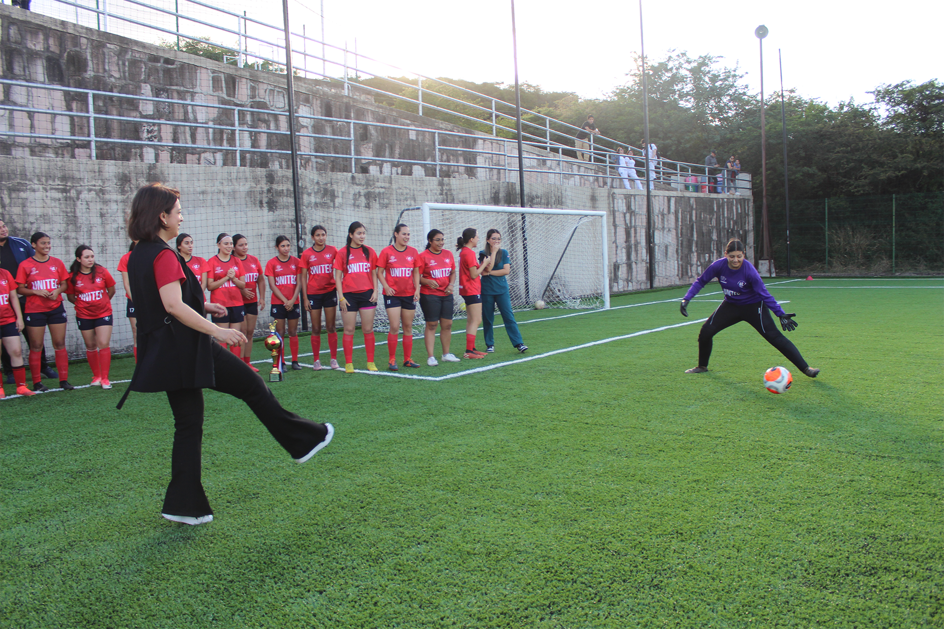 UNITEC CELEBRA LA REINAUGURACI&Oacute;N DE SU CANCHA DE F&Uacute;TBOL 7 EN TEGUCIGALPA