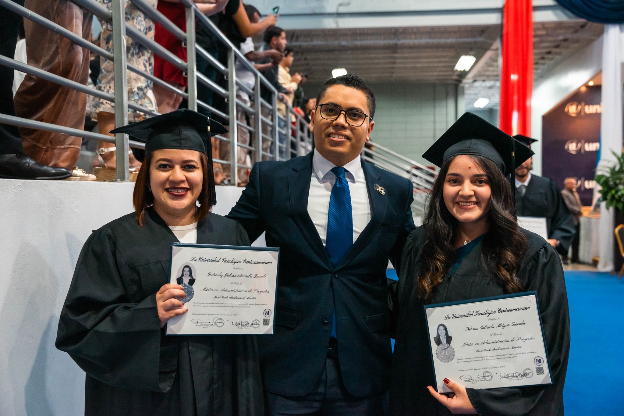 UNITEC celebra una nueva generaci&oacute;n de 515 profesionales listos para transformar el futuro