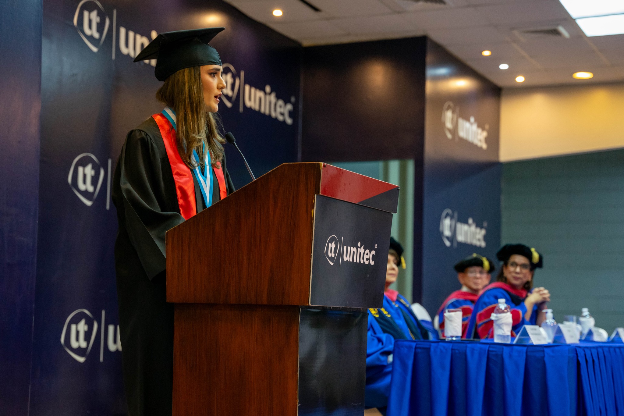 UNITEC celebra una nueva generaci&oacute;n de 515 profesionales listos para transformar el futuro