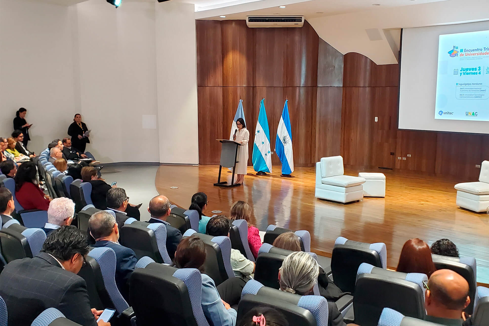 III Encuentro Trinacional de Universidades 2025: Un espacio para la investigaci&oacute;n, innovaci&oacute;n y colaboraci&oacute;n desde la educaci&oacute;n superior