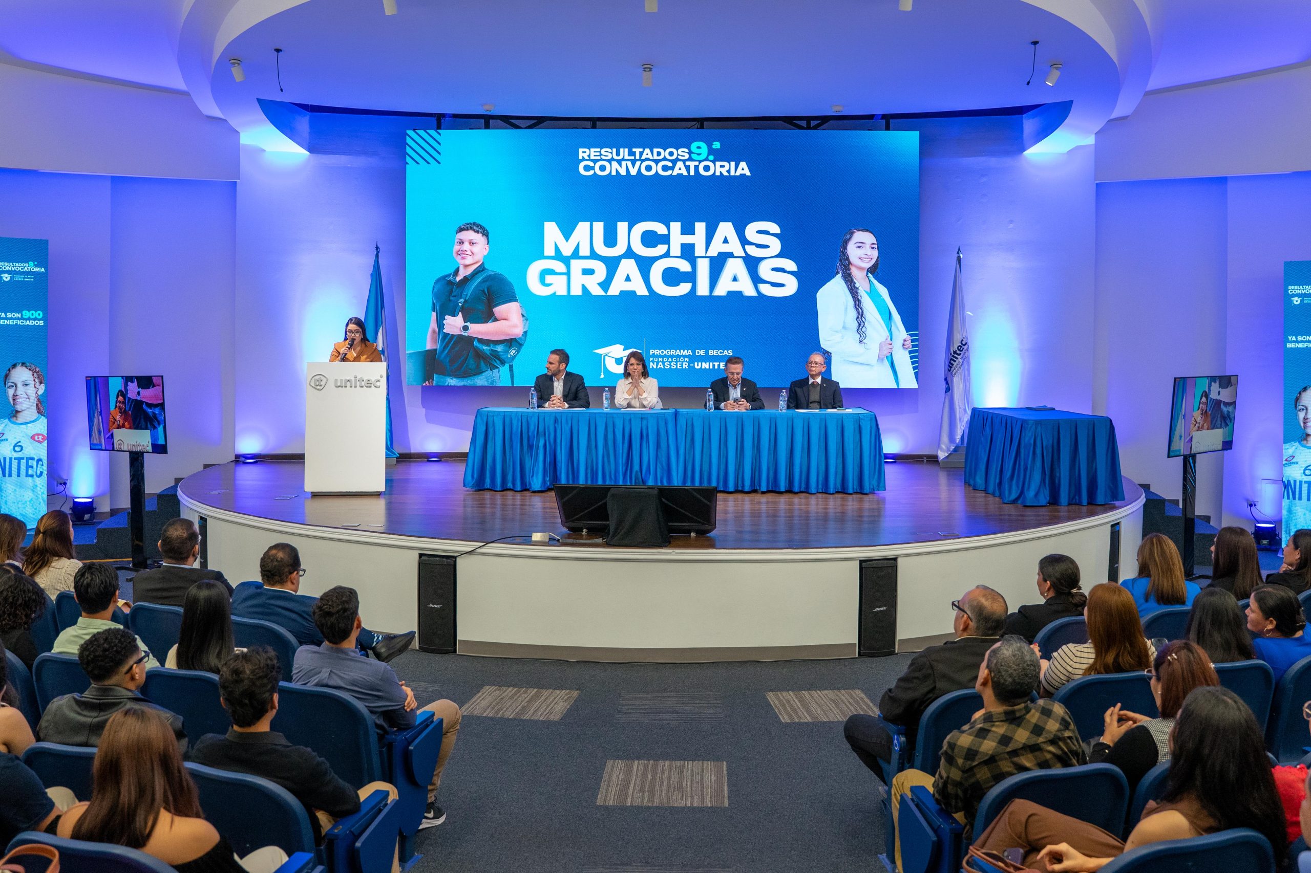 Fundaci&oacute;n Nasser y UNITEC otorgan 100 becas y alcanzan 900 estudiantes beneficiados