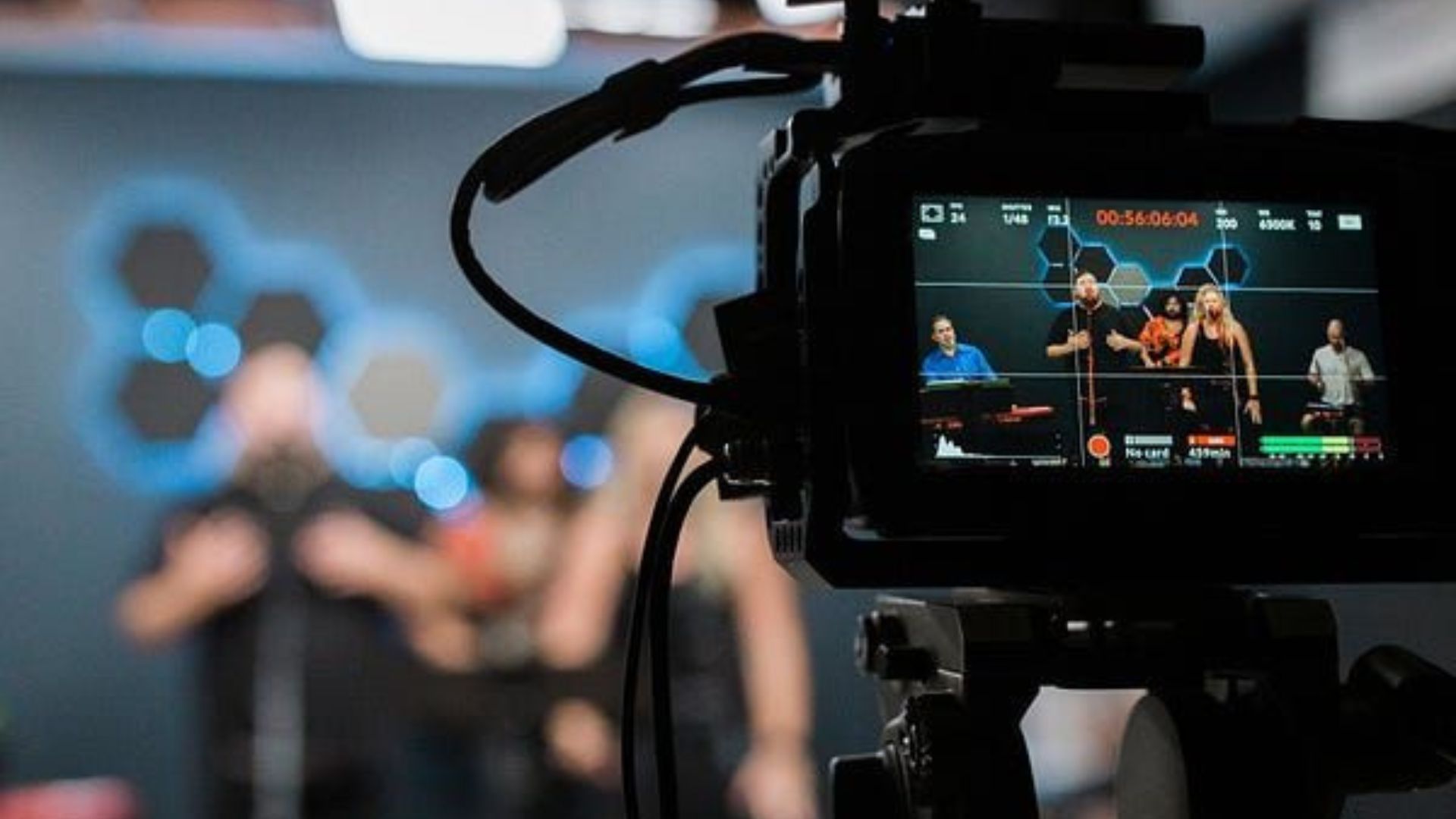 Creando contenido viral: Estrategias de producci&oacute;n audiovisual para redes sociales en Honduras