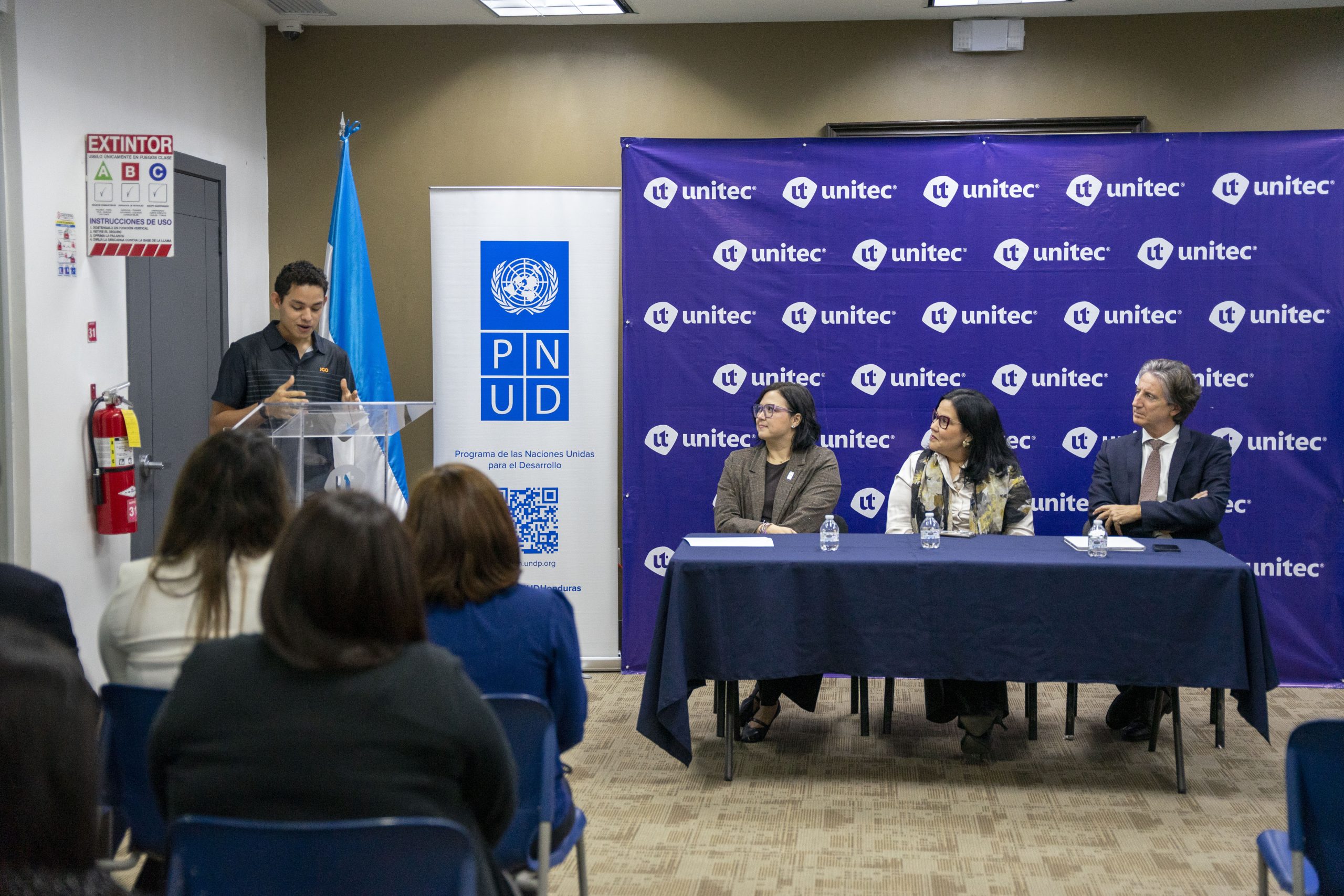 Impulsando a nuevos l&iacute;deres juveniles en Honduras