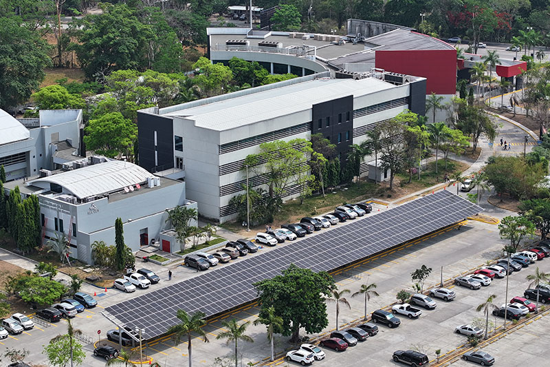 7 granjas solares 95% LED